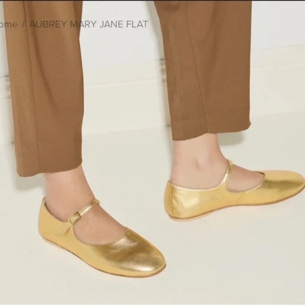 Freda Salvador Aubrey Mary Jane Flat Gold Size 8